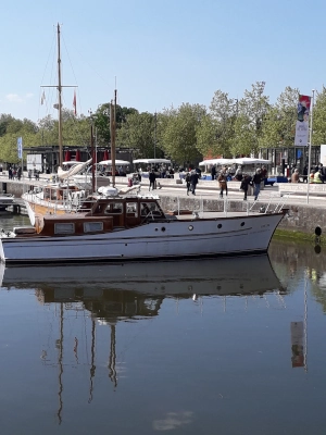 Bateau au port de Vannes